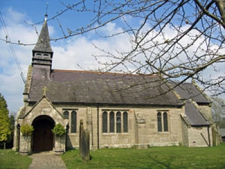300pxstjohnschurch