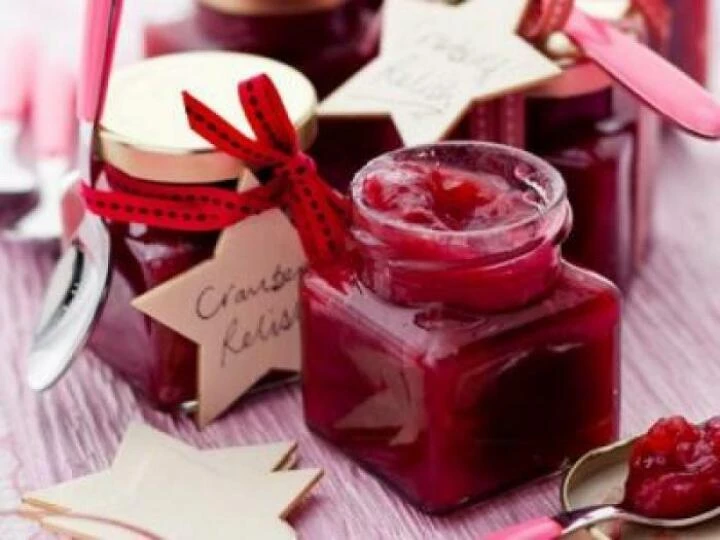 3suzicranberychutneym202152s280315