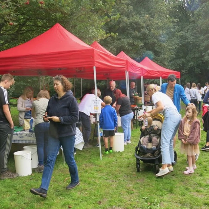 apple pressing 7 good turnout