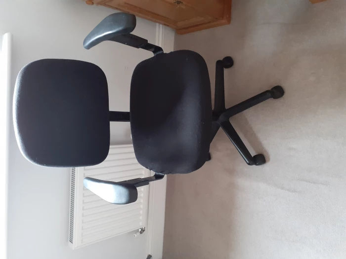 Black office chair – Items for sale (Published)