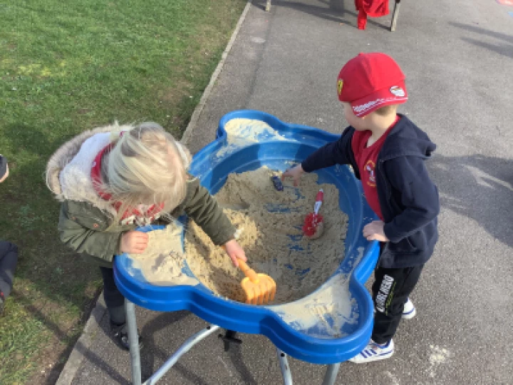 1471AAF6-5D58-402C-B1C4-10BB44491077