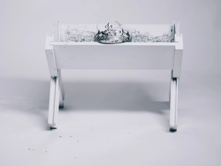 Nativity Manger – white