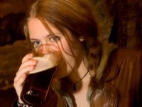 Woman-drinking-real-ale