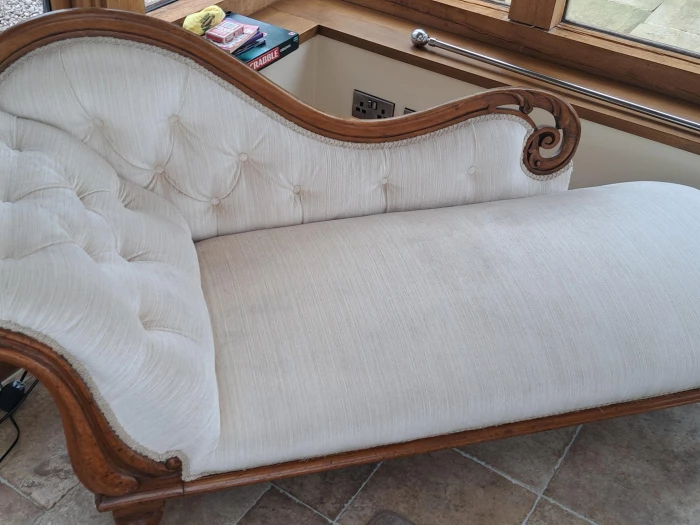 Victorian chaise lounge – Items for sale