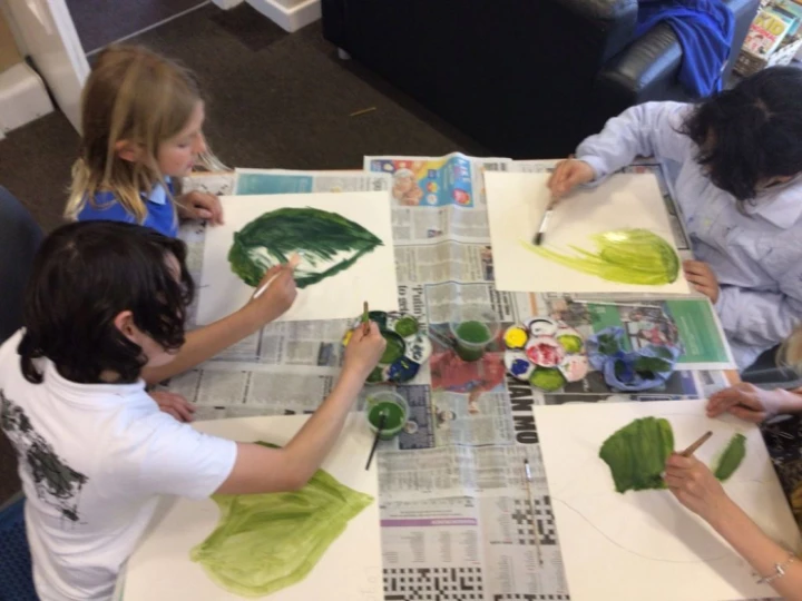 Y5 Big Art Leaves 1