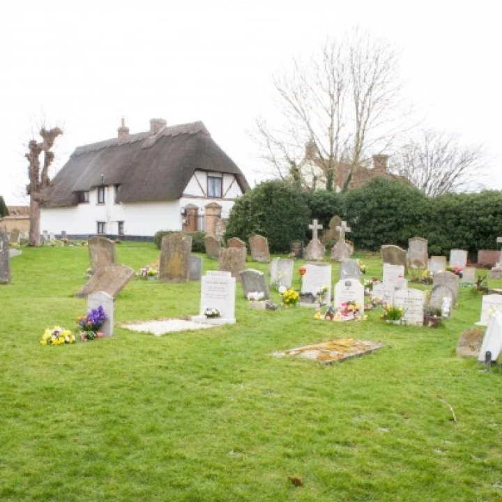 St Mary's Churchyard 04