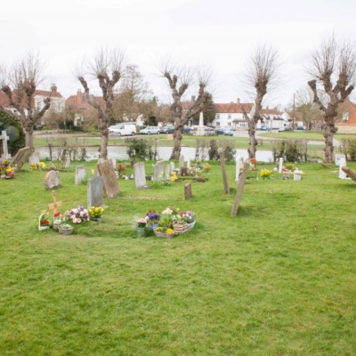 St Mary's Churchyard 05