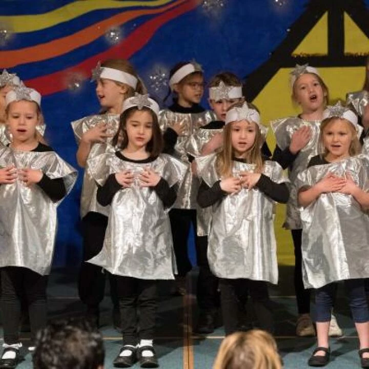 HCIS Xmas Show 100