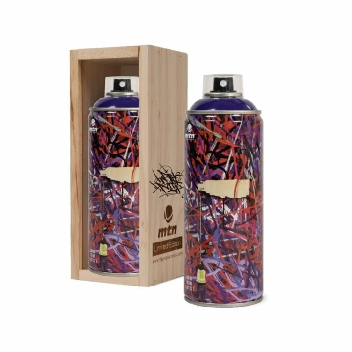 Spray can