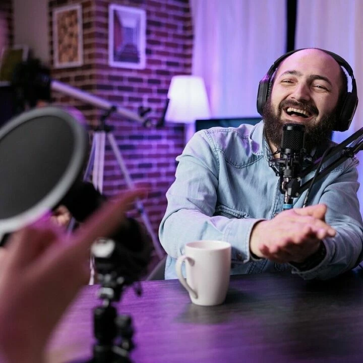 Podcast, video, broadcast
