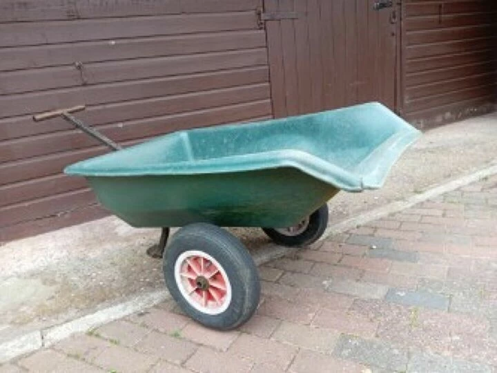 Trailer Barrow1