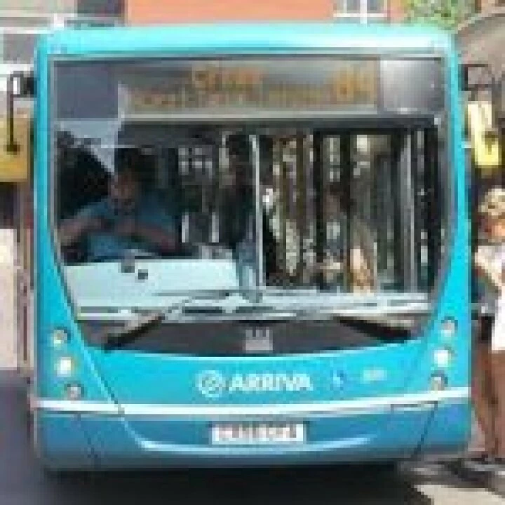 arriva 84 bus