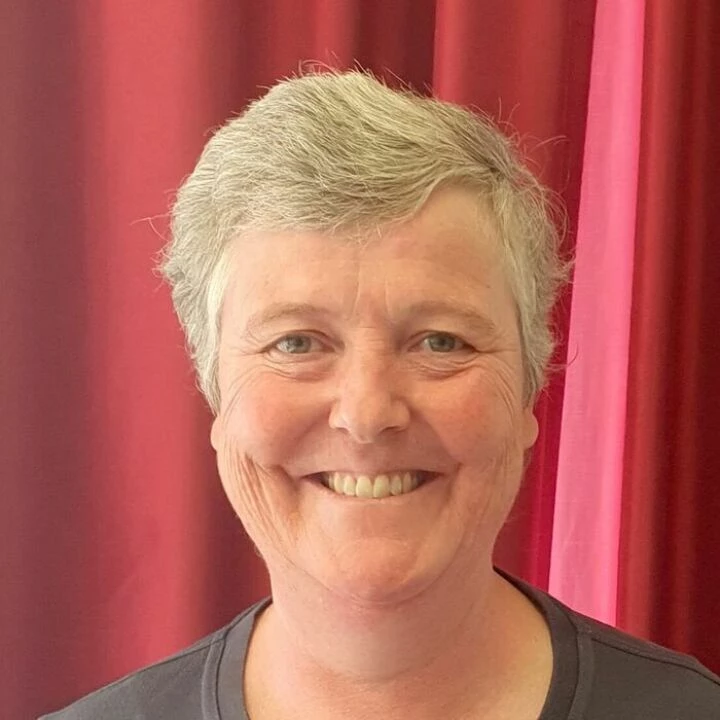 Caroline Holt