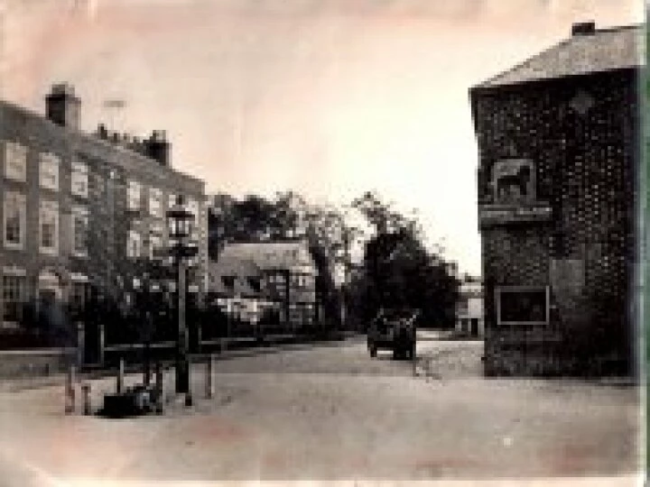 Church St