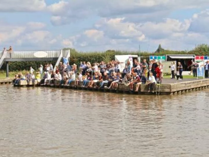 Raft Race