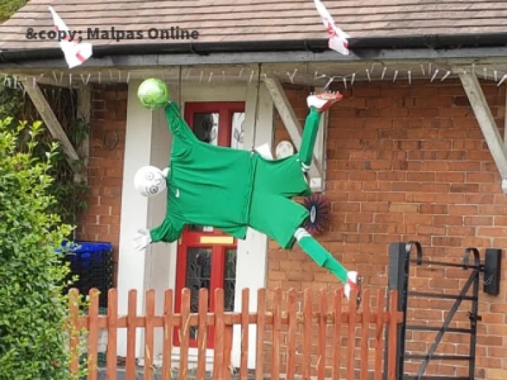 Scarecrow 12