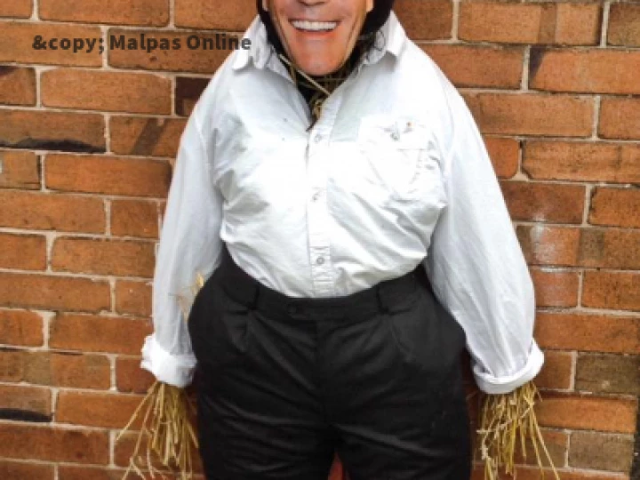 Scarecrow18