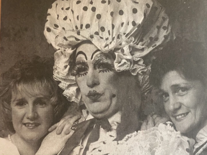 Tarvin Panto Dame 1995