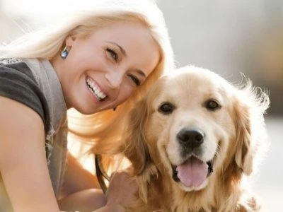 dog with owner 01