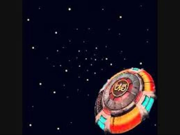 elo spaceship in space