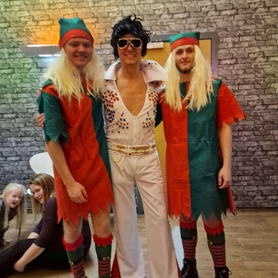 elvis and elves