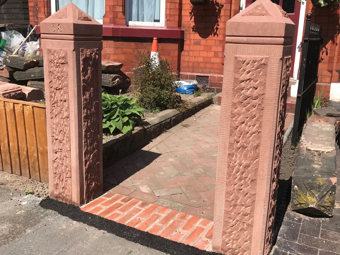 gatepost 4