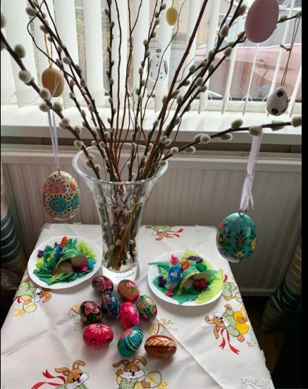hs easter tree