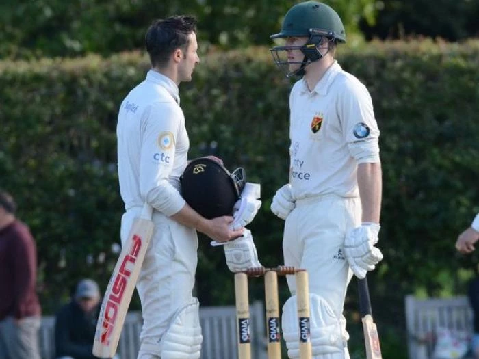 image 0nantwichccvormskirk220ryanbrownblackhathenrydobsongreenhat50runsasheraiseshisbatdesjpg