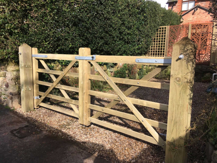 Empire Fencing & Gates