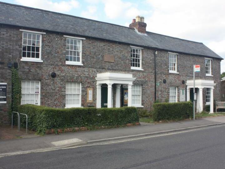 (c) Kingsclerevillageclub.co.uk