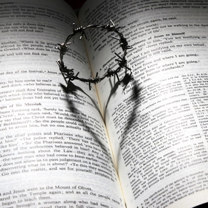 love cross thorns