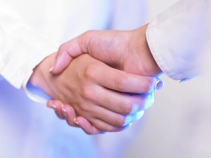 medicine cooperation hand