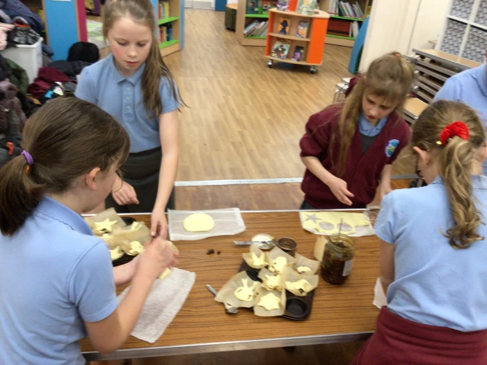 mince pie making