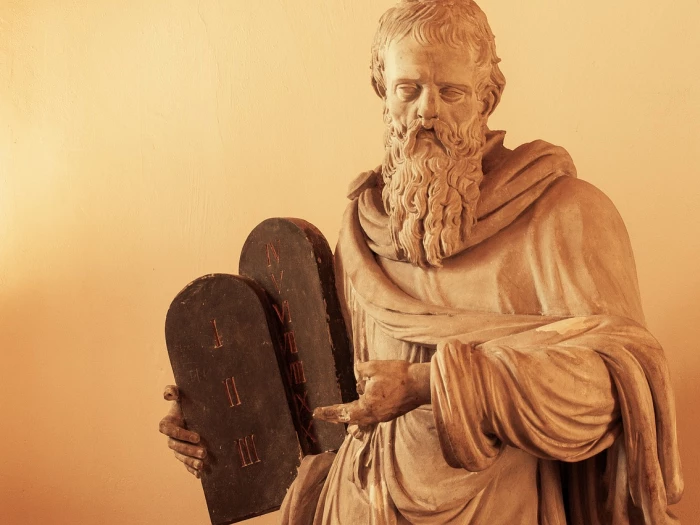 moses statue moses sculpture stone tablets