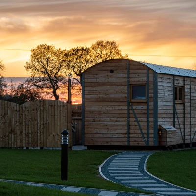 overwater luxury glamping hodnet exterior 10