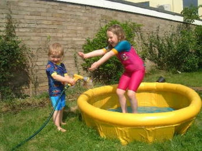 paddling pool