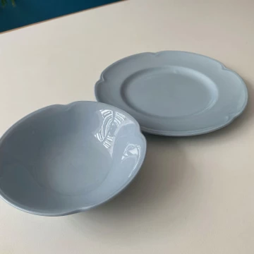 plates