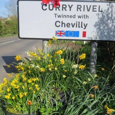 spring colour in curry rivel1