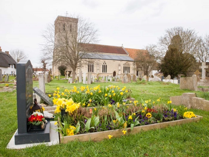 st mary39s churchyard 02