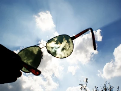 sunglasses-sky