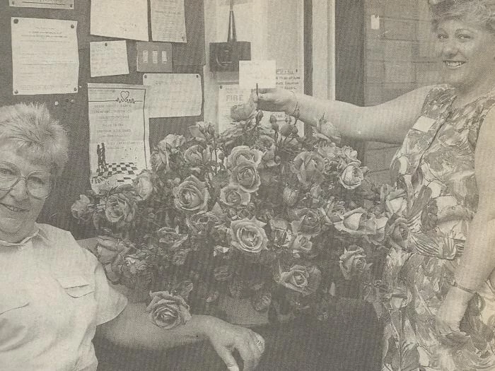 thr english roses sept 1992 scan20190221 2