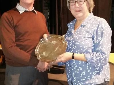 village quiz 2017  jane lush receives trophy