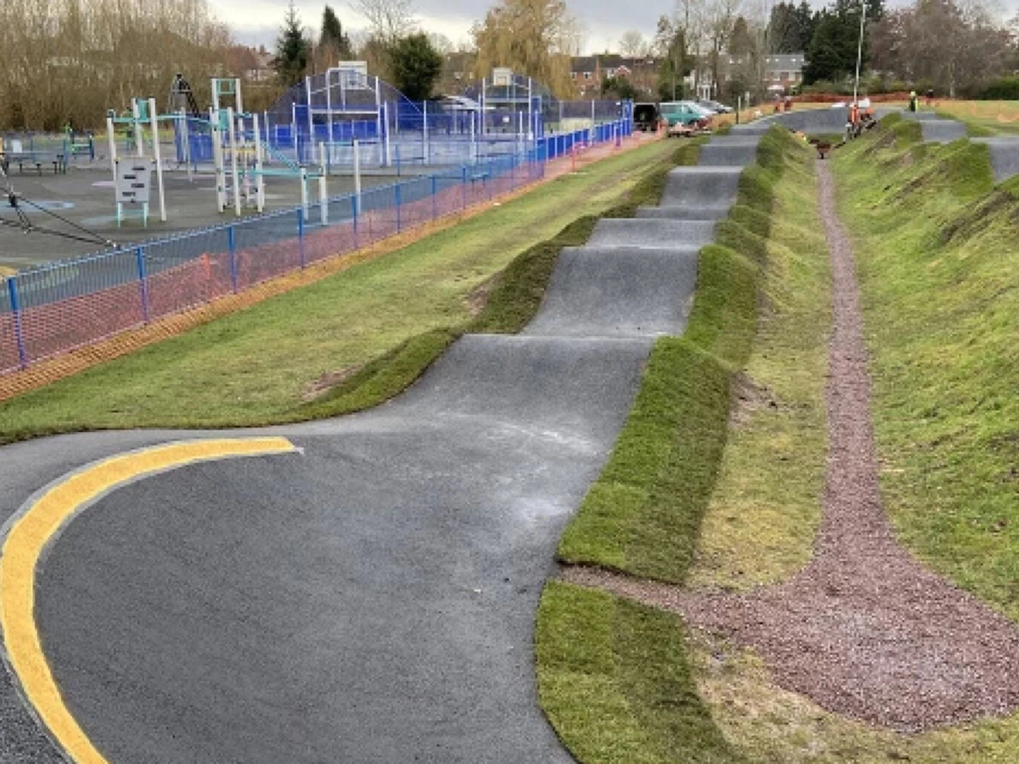 white wickets pump track layout