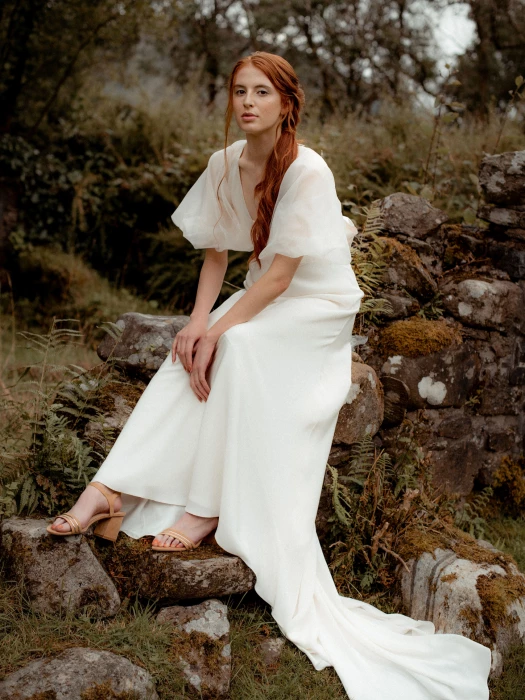 wilderness highlands wedding train puff sleeves p