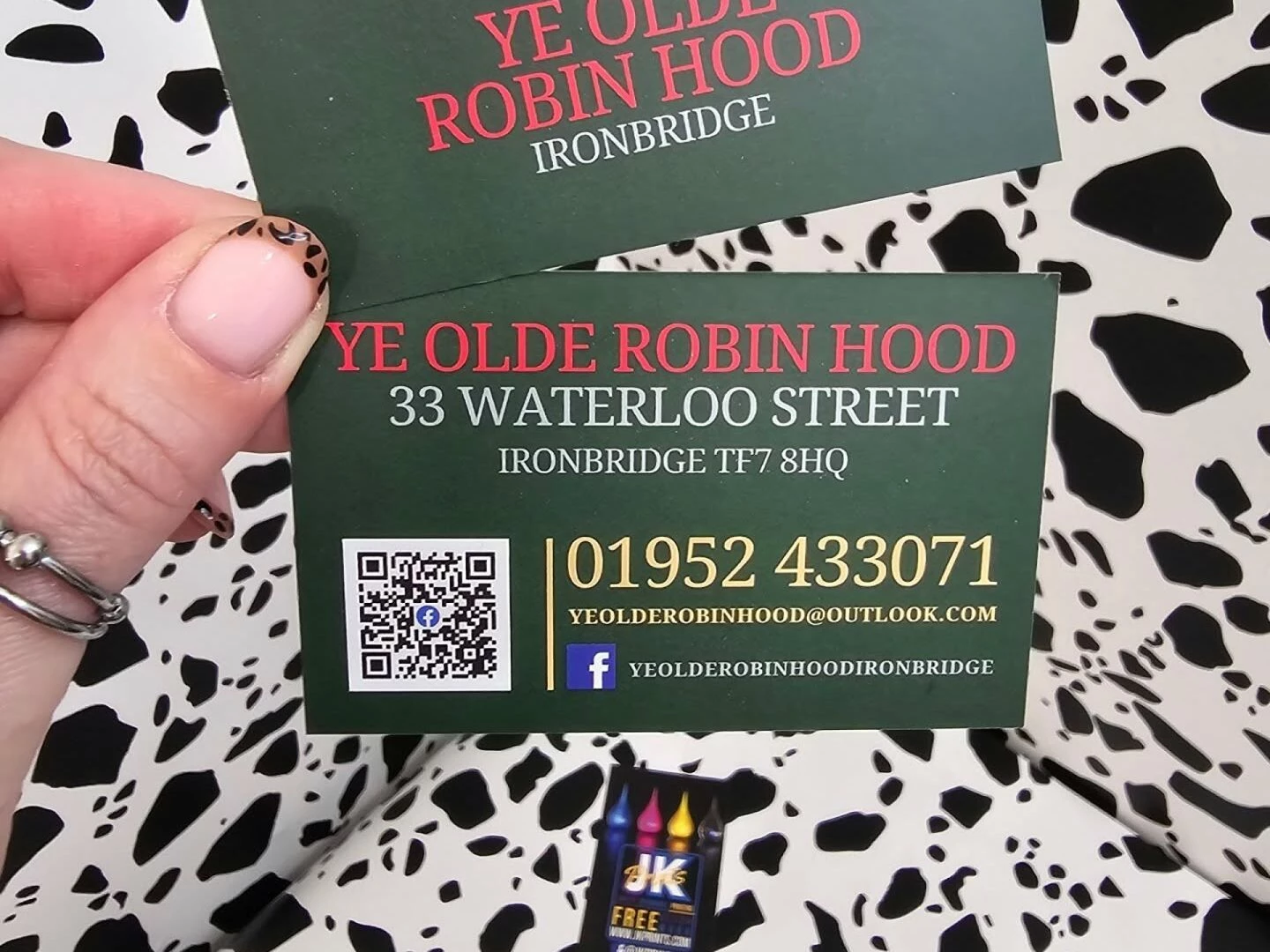 ye olde robin hood business cards